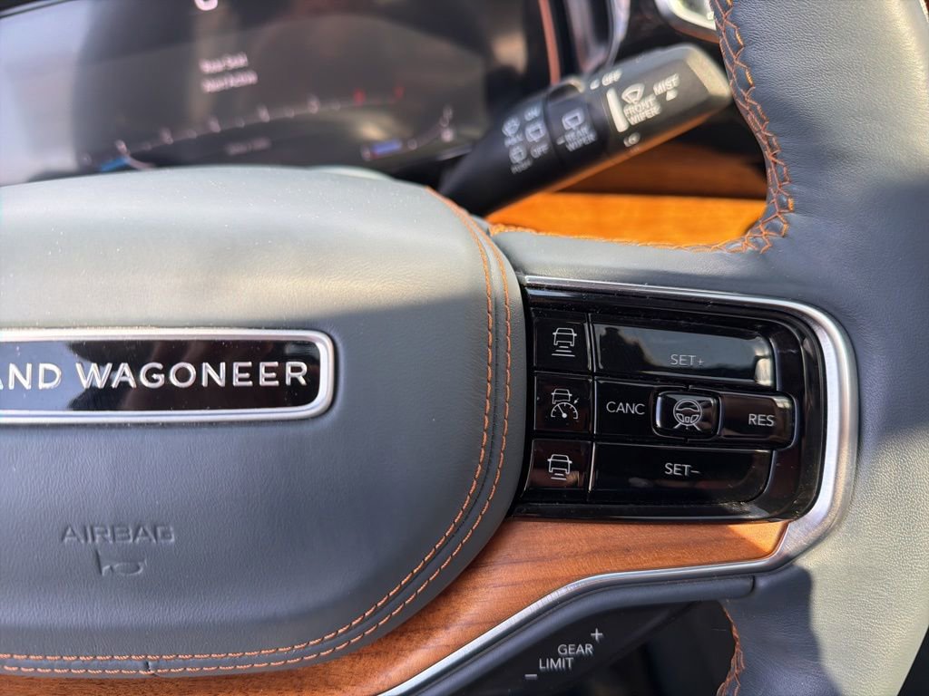 Used 2023 Jeep Grand Wagoneer Series III image 26