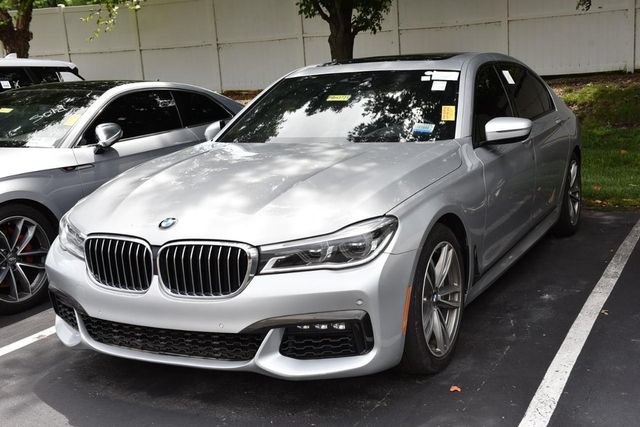 Used 2019 BMW 750i xDrive w/ M Sport Package AWD/4WD image 4