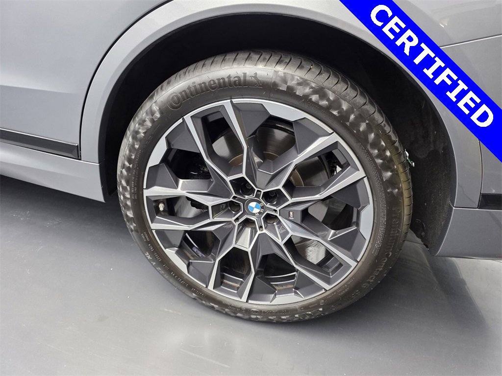 Used 2025 BMW X7 M60i image 19