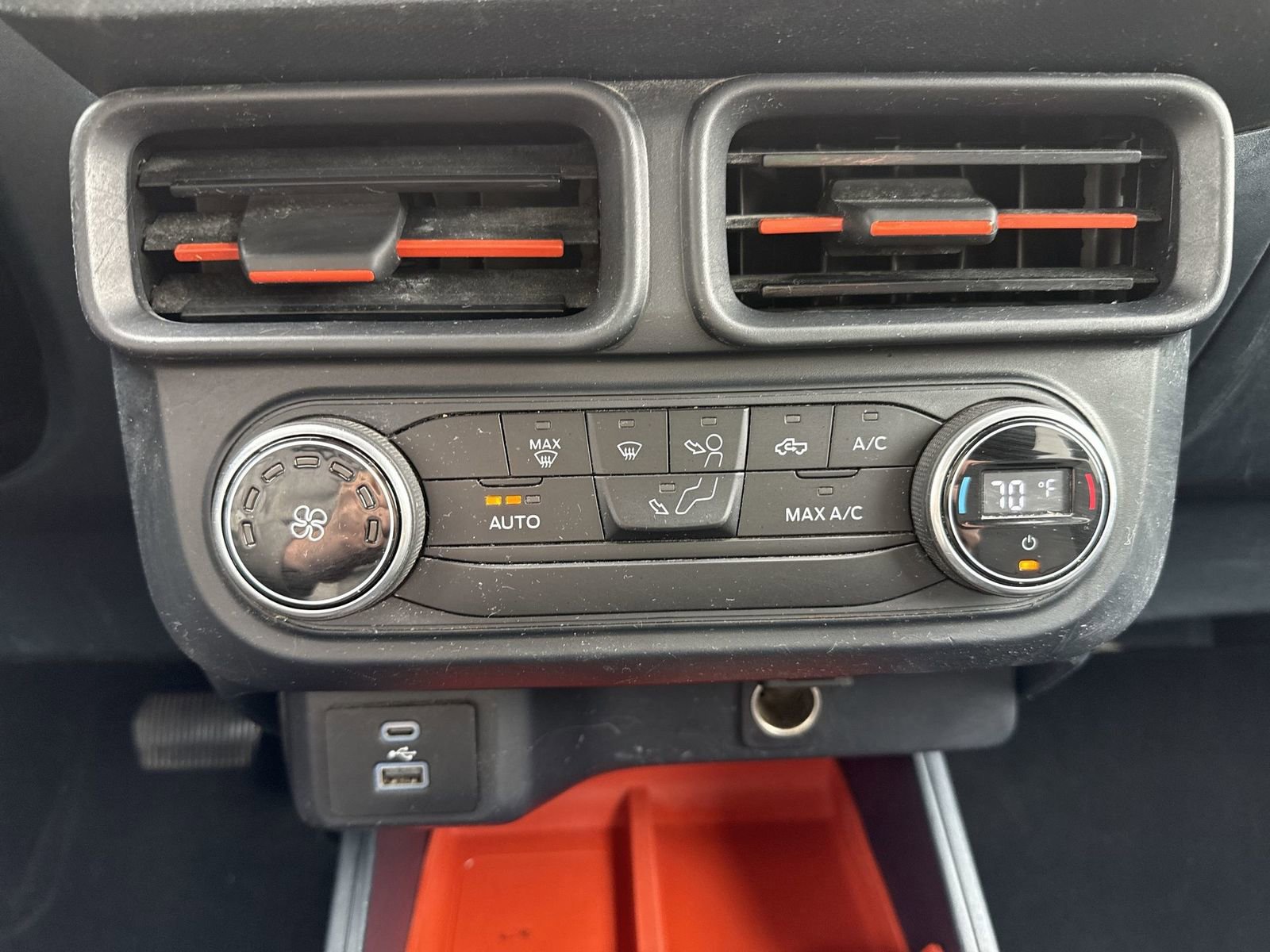 Used 2022 Ford Maverick XLT image 19