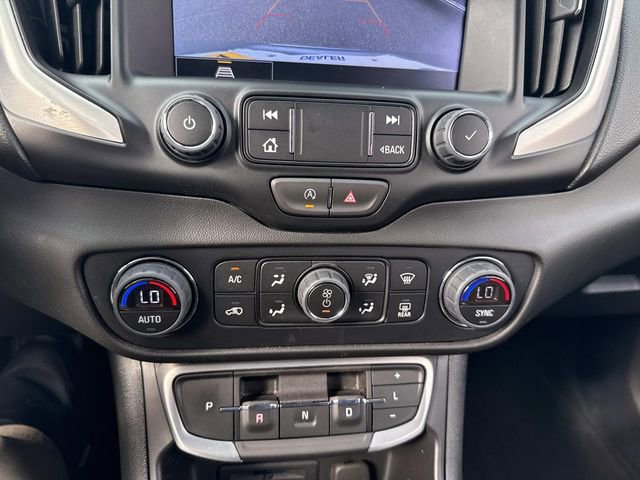 Used 2023 GMC Terrain SLT image 32