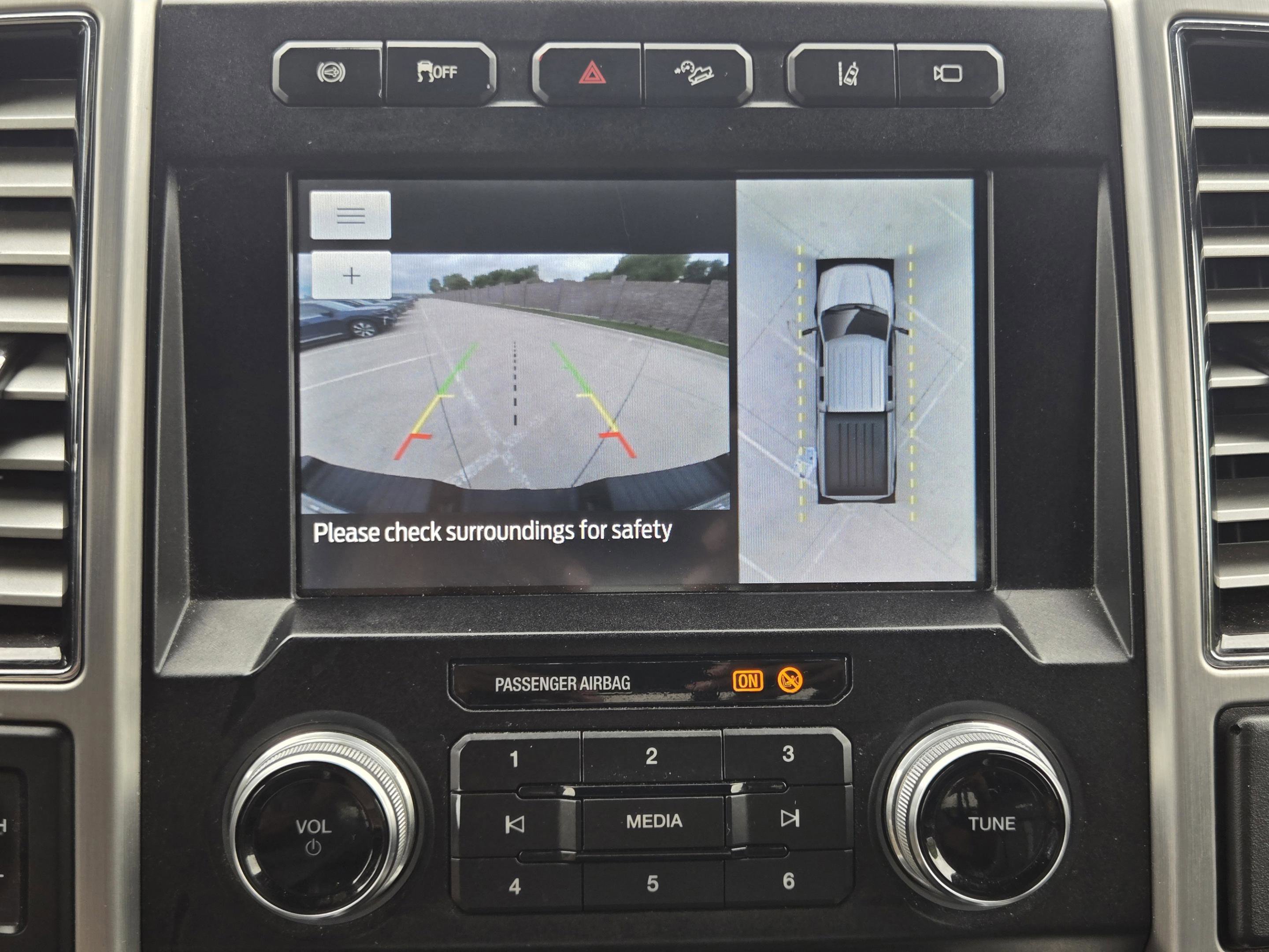 Used 2020 Ford F350 Platinum image 14