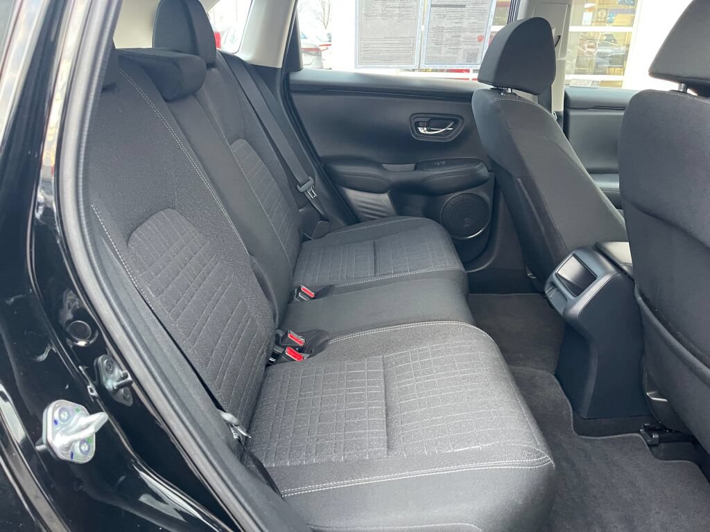 Used 2023 Honda HR-V LX image 19