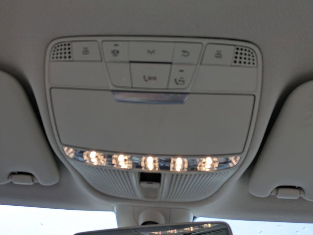 Used 2019 Mercedes-Benz C 300 4MATIC Sedan image 16