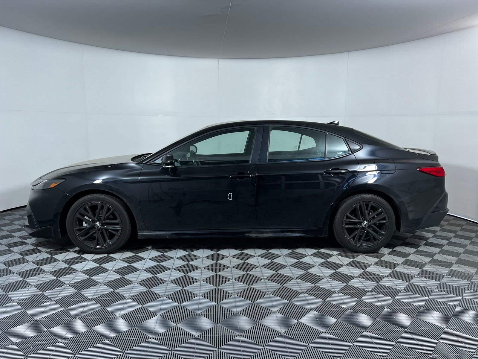 Certified 2025 Toyota Camry LE image 8