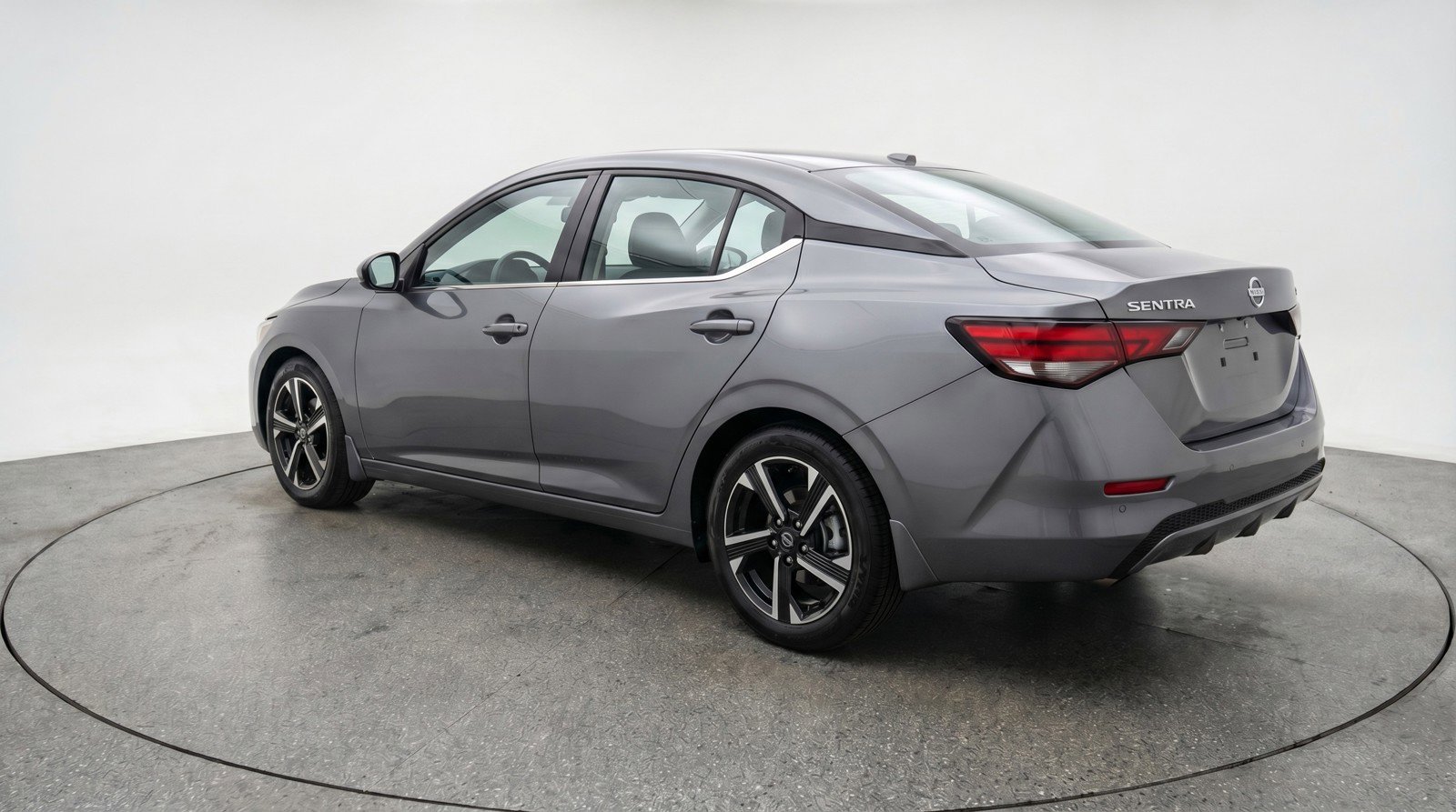 Used 2025 Nissan Sentra SV image 6