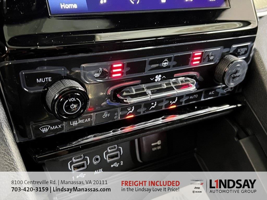 New 2025 Jeep Grand Cherokee L Laredo w/ Luxury Tech Group I image 32