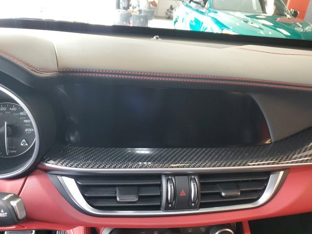 Used 2018 Alfa Romeo Stelvio Quadrifoglio w/ Driver Assist Dynamic Package image 22