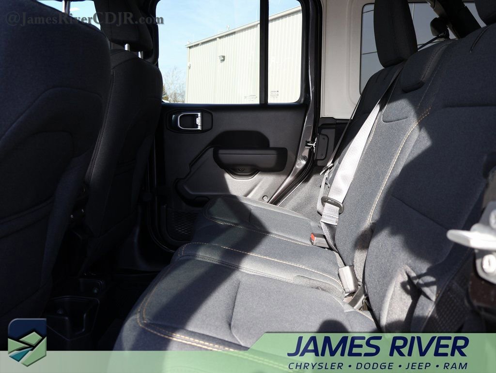 Used 2024 Jeep Wrangler Willys image 17
