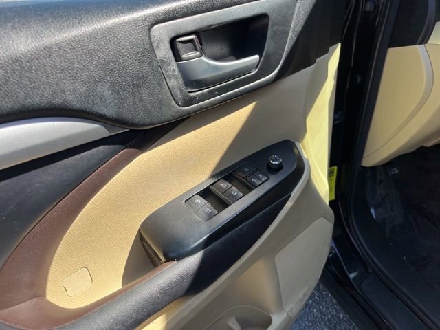 Used 2017 Toyota Highlander XLE image 20