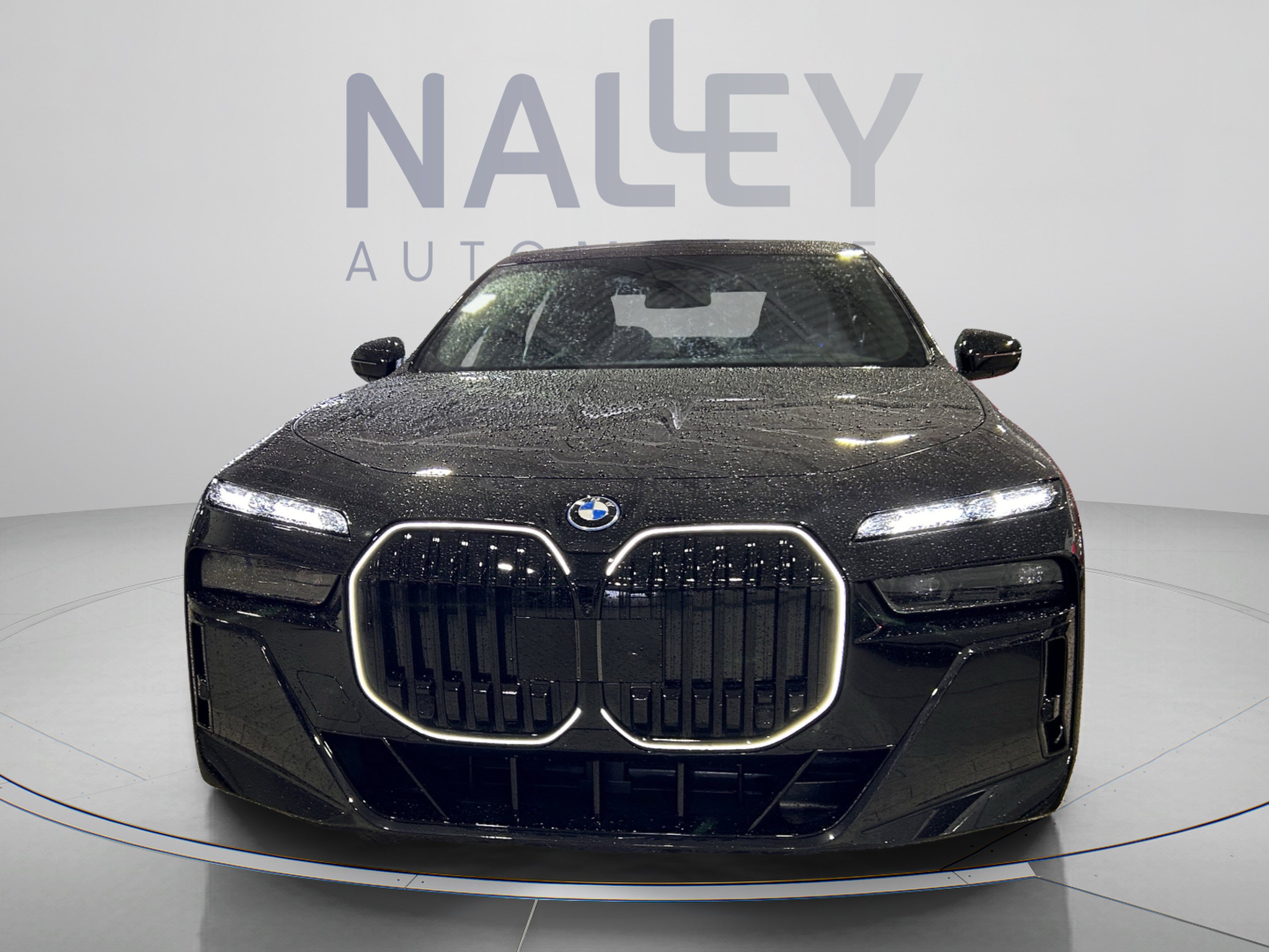 Used 2026 BMW 750e xDrive w/ Executive Package AWD/4WD image 10