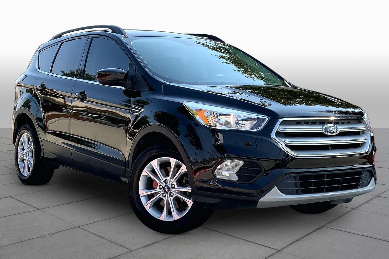 Used 2018 Ford Escape SE AWD/4WD image 3