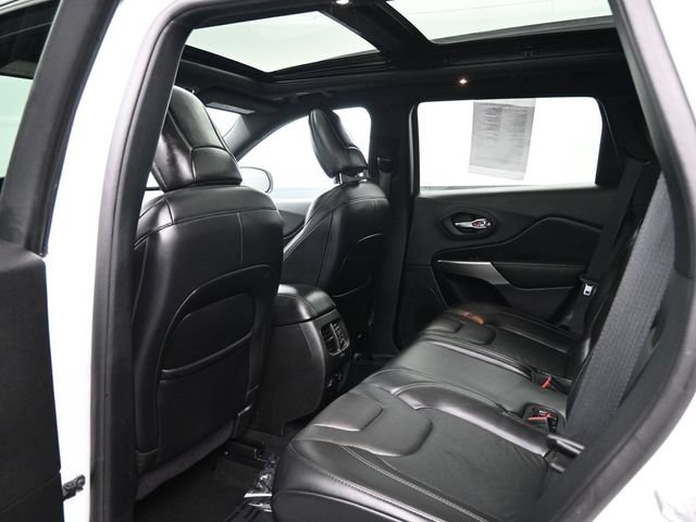 Used 2021 Jeep Cherokee High Altitude AWD/4WD image 29