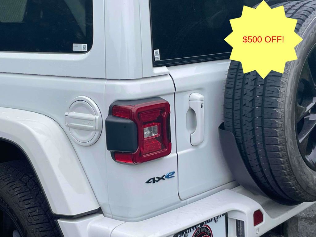 Used 2021 Jeep Wrangler Unlimited Sahara AWD/4WD image 11