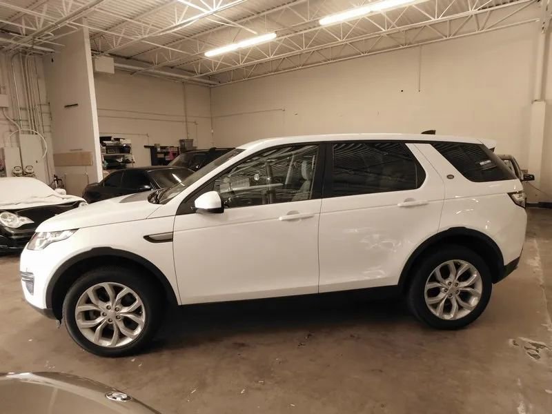 Used 2019 Land Rover Discovery Sport SE AWD/4WD image 7