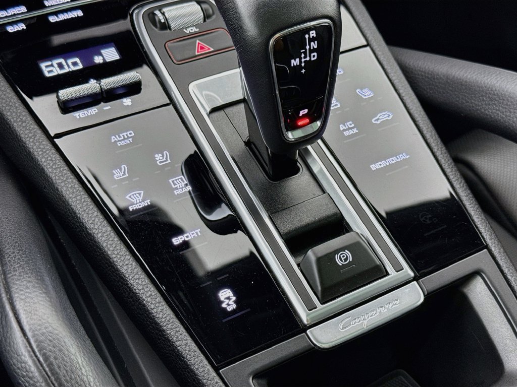 Certified 2023 Porsche Cayenne AWD/4WD image 21