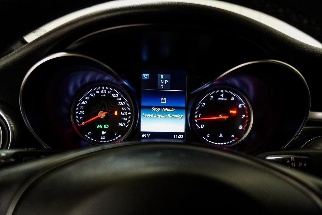 Used 2018 Mercedes-Benz GLC 300 4MATIC w/ Premium Package image 30