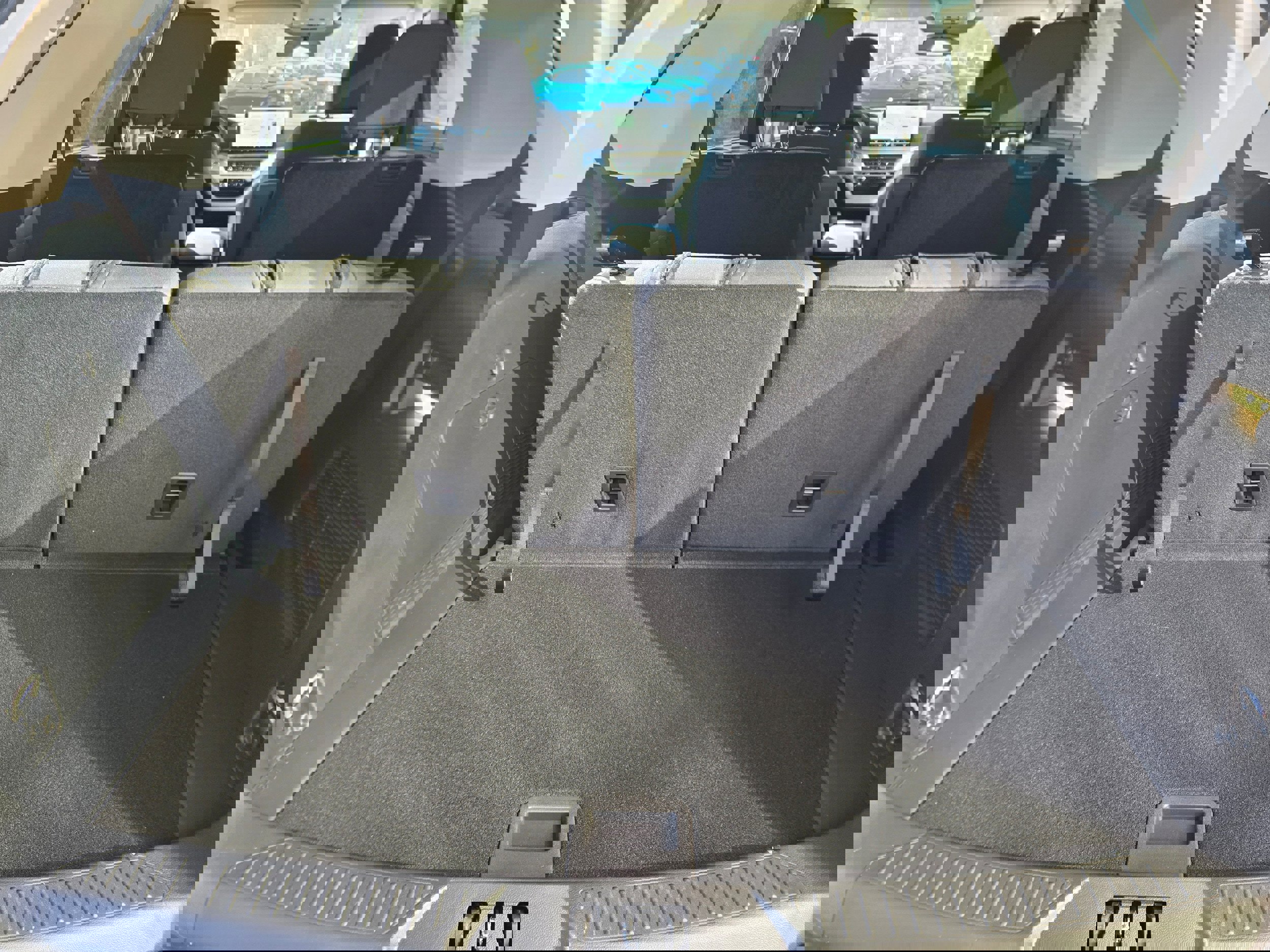 New 2026 Ford Explorer Active image 8