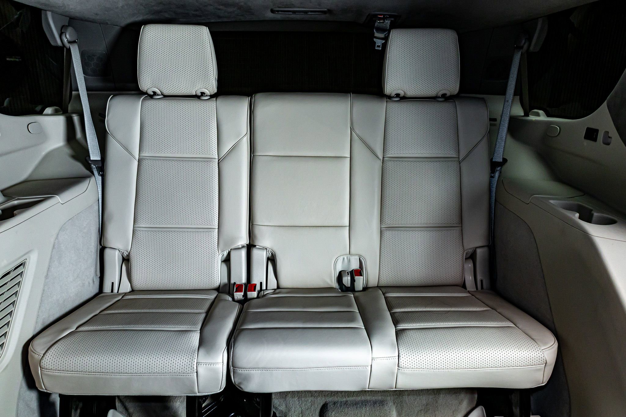 Used 2025 Cadillac Escalade Sport Platinum w/ LPO, Floor Liner Package image 26