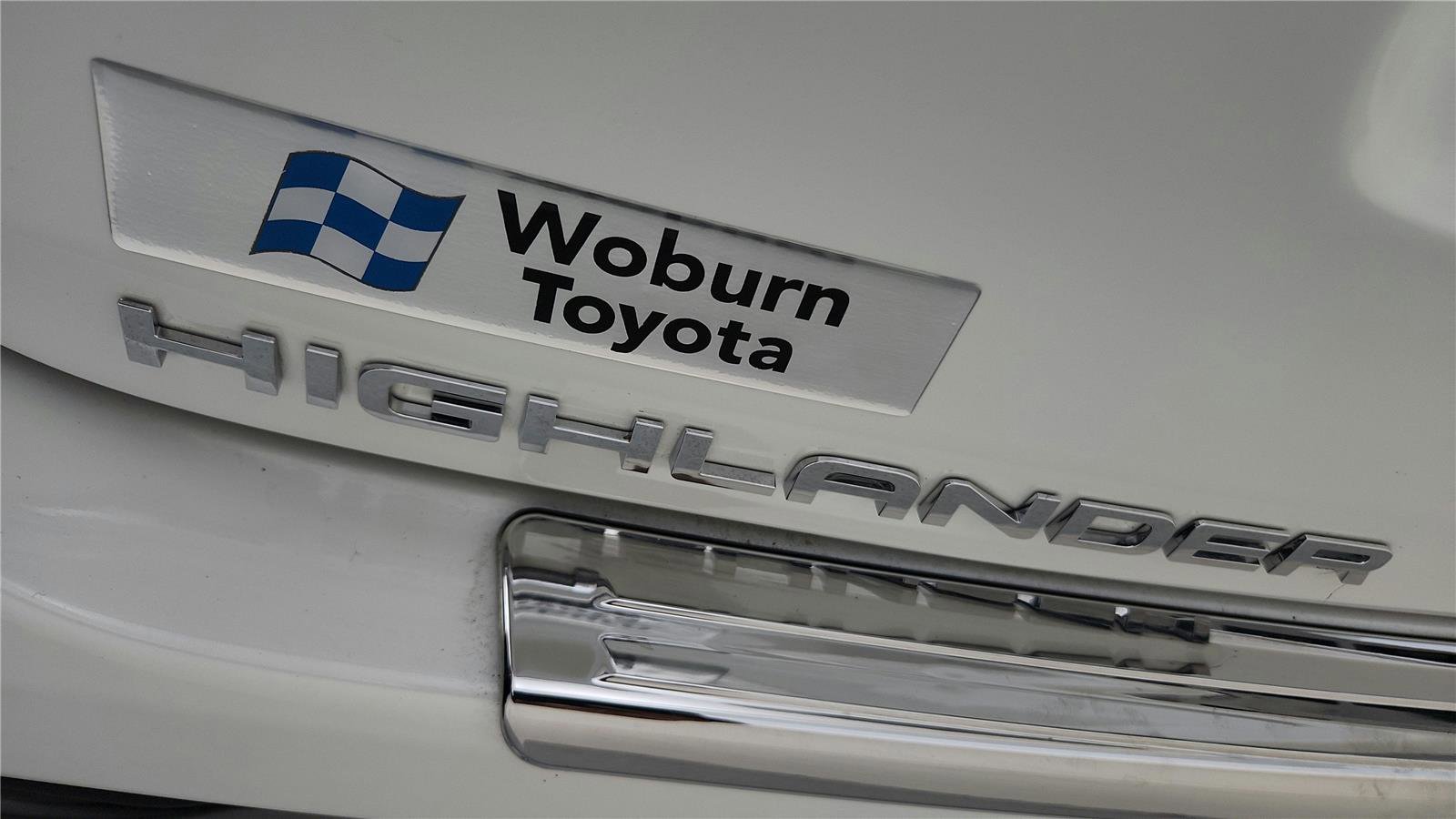 Used 2023 Toyota Highlander Platinum image 25