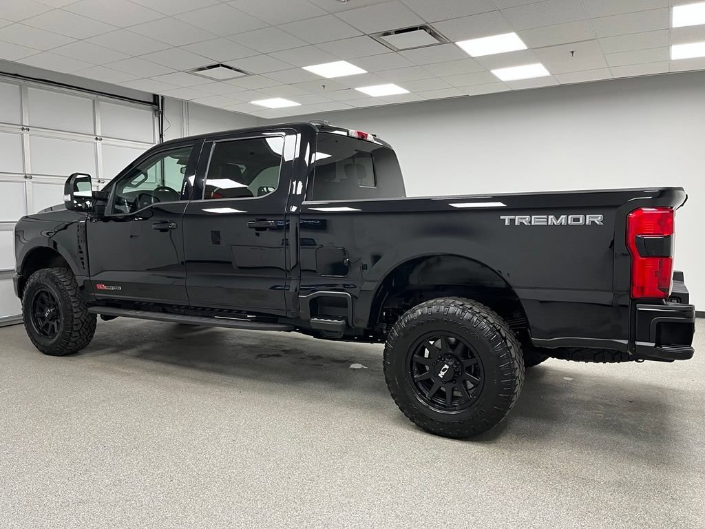Used 2024 Ford F350 Lariat w/ Lariat Ultimate Package AWD/4WD image 6
