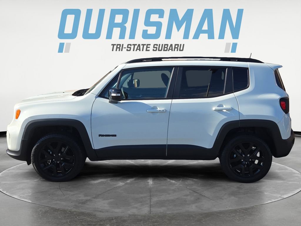 Used 2023 Jeep Renegade Altitude w/ Sun/Sound Group AWD/4WD image 3