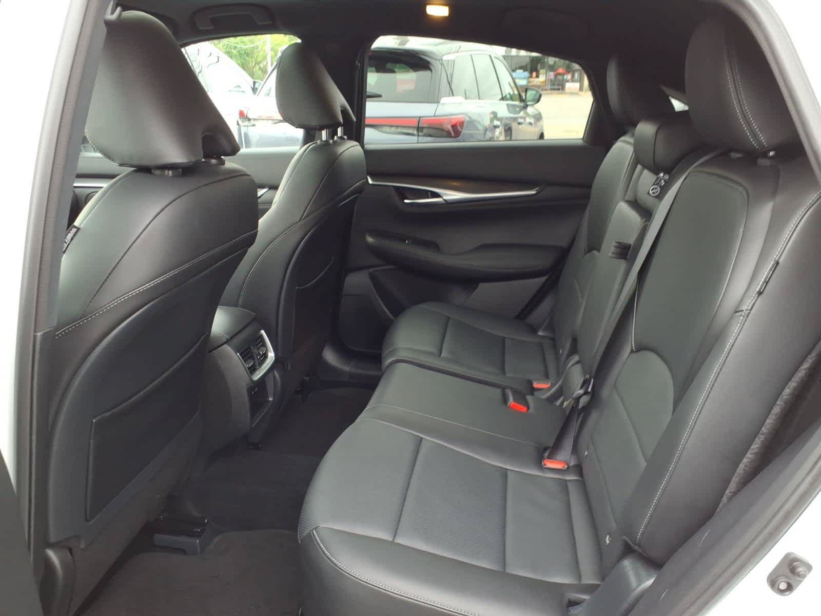 Certified 2025 INFINITI QX55 Luxe w/ Cargo Package AWD/4WD image 12