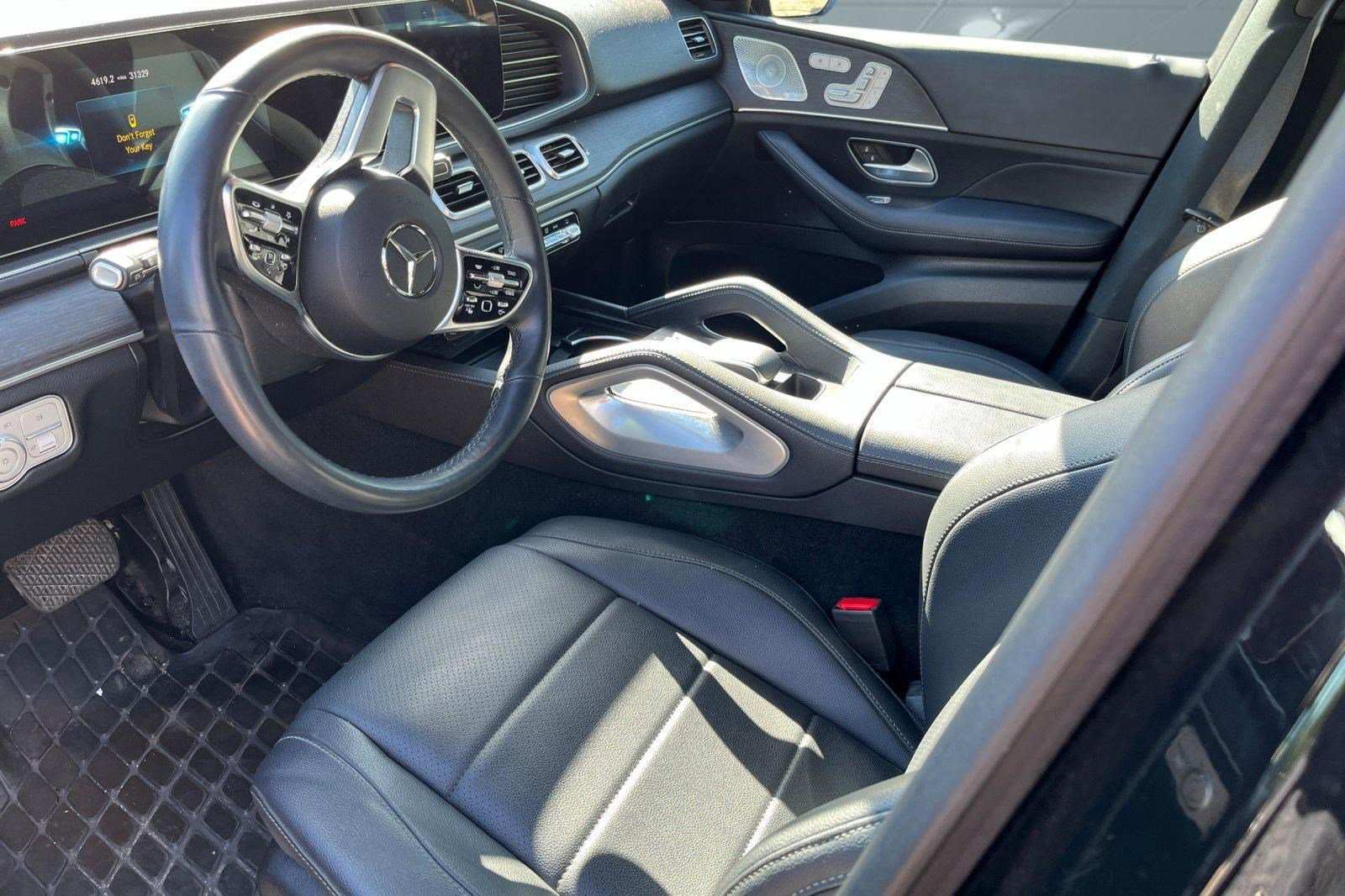 Used 2022 Mercedes-Benz GLE 350 4MATIC image 3