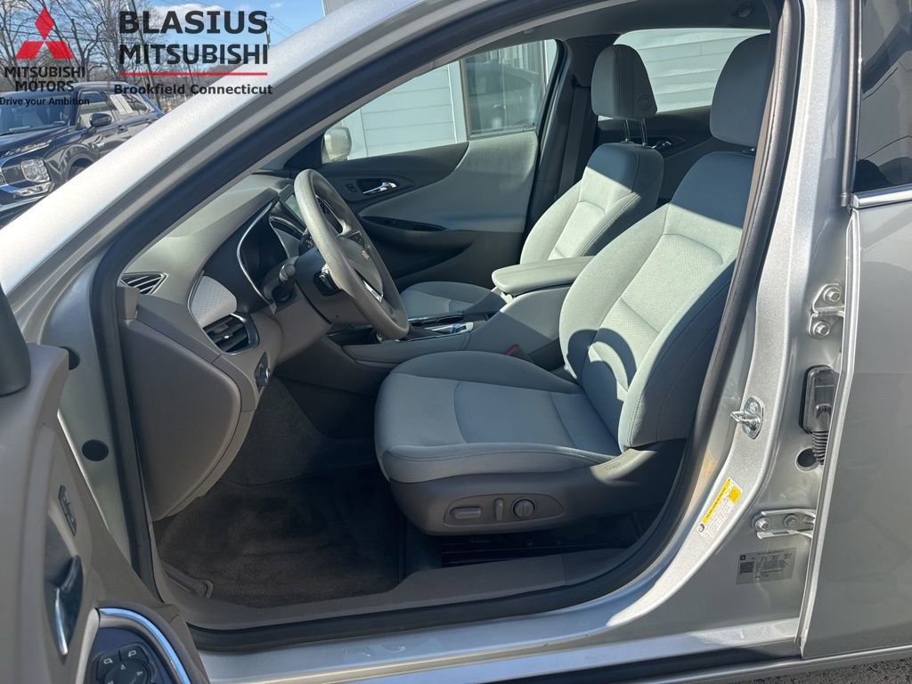 Used 2018 Chevrolet Malibu Hybrid FWD image 20