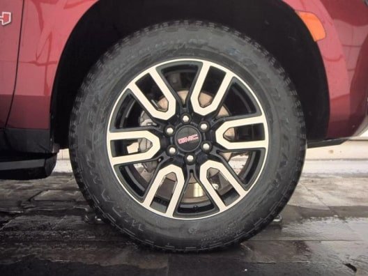 Used 2021 GMC Yukon AT4 w/ Rear Media and Nav Package image 13