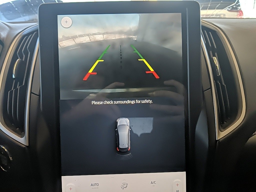 Used 2022 Ford Edge SEL image 20