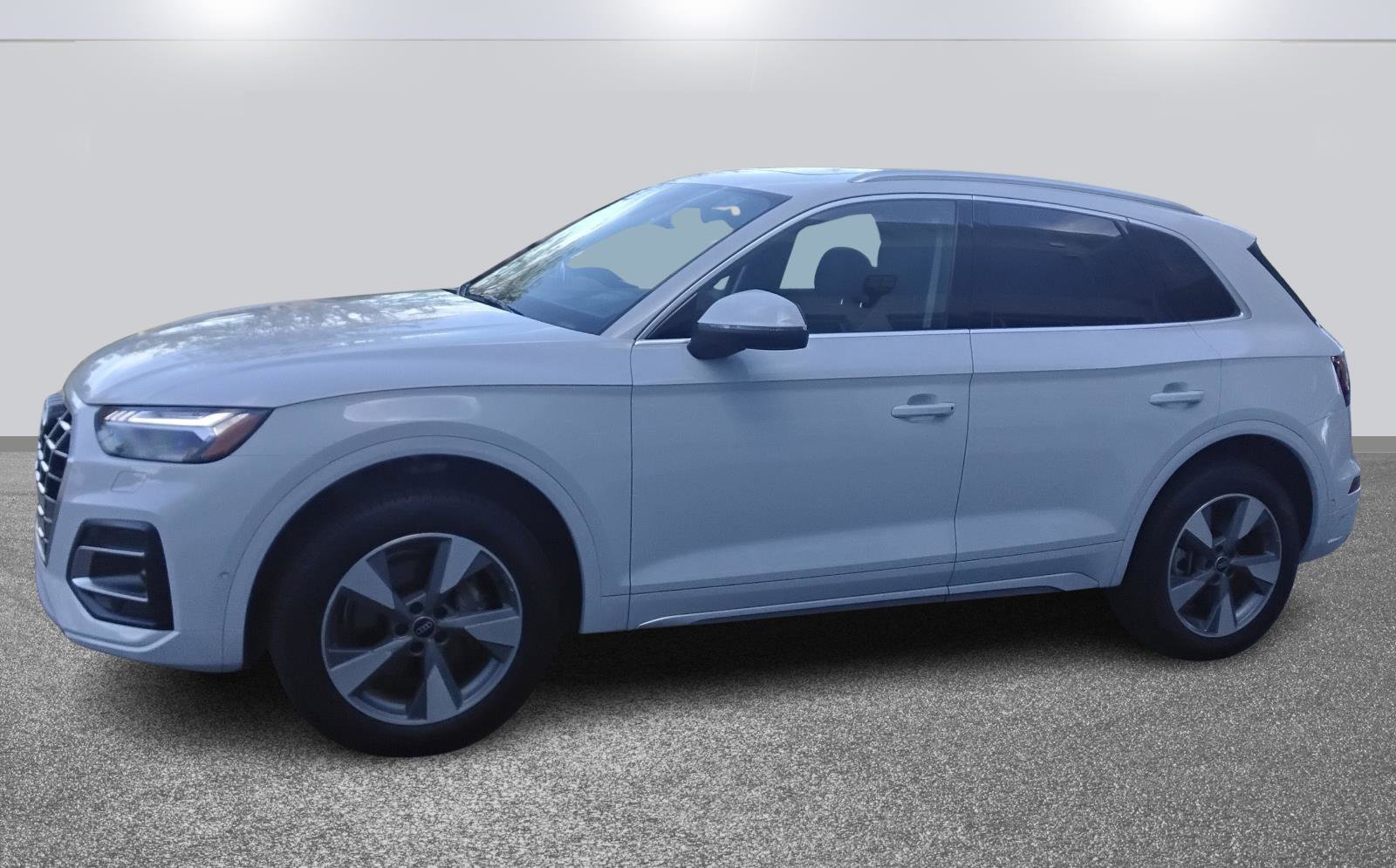 Certified 2023 Audi Q5 Prestige w/ Prestige Package image 3
