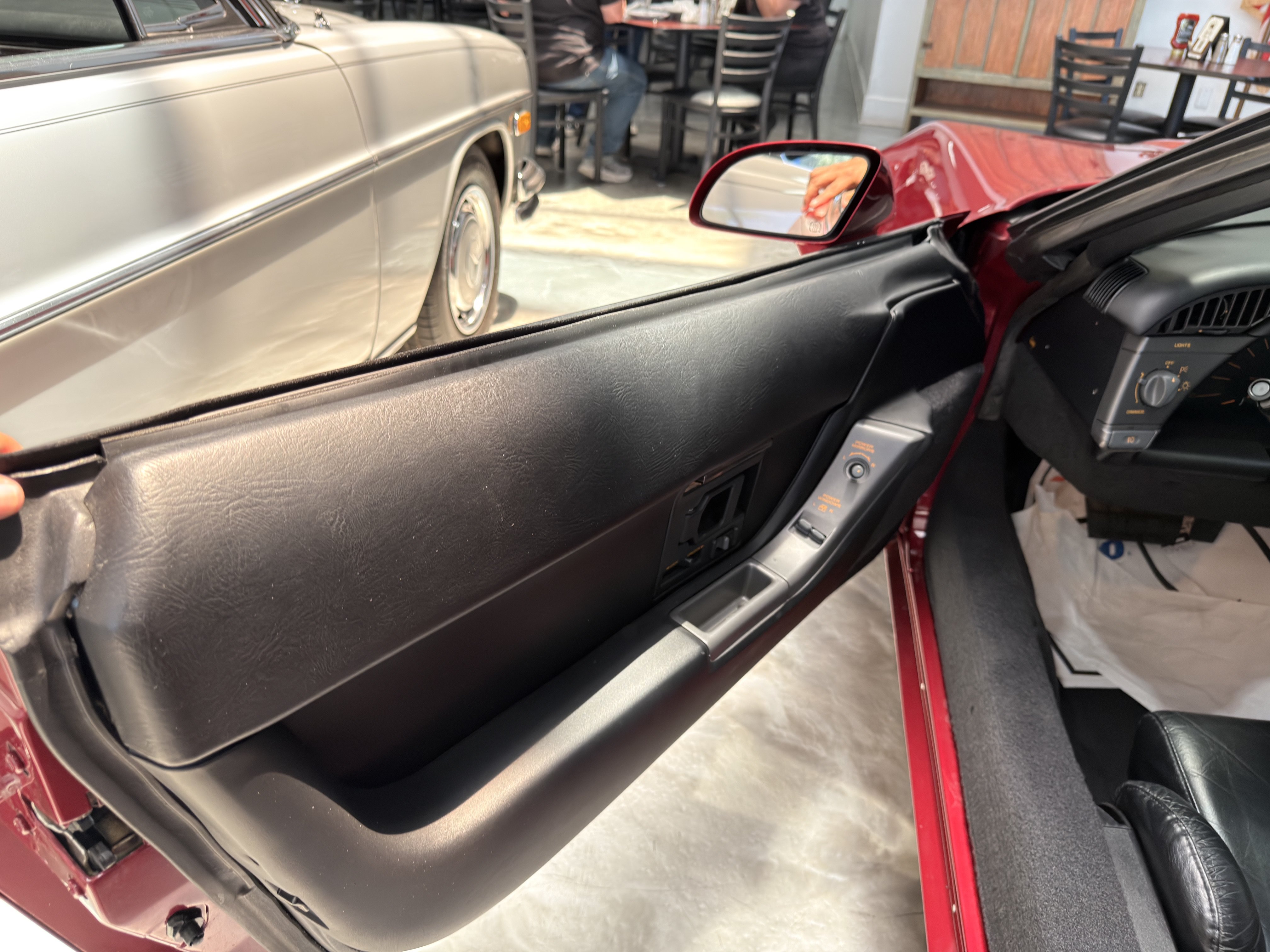 Used 1991 Chevrolet Corvette Coupe RWD image 14