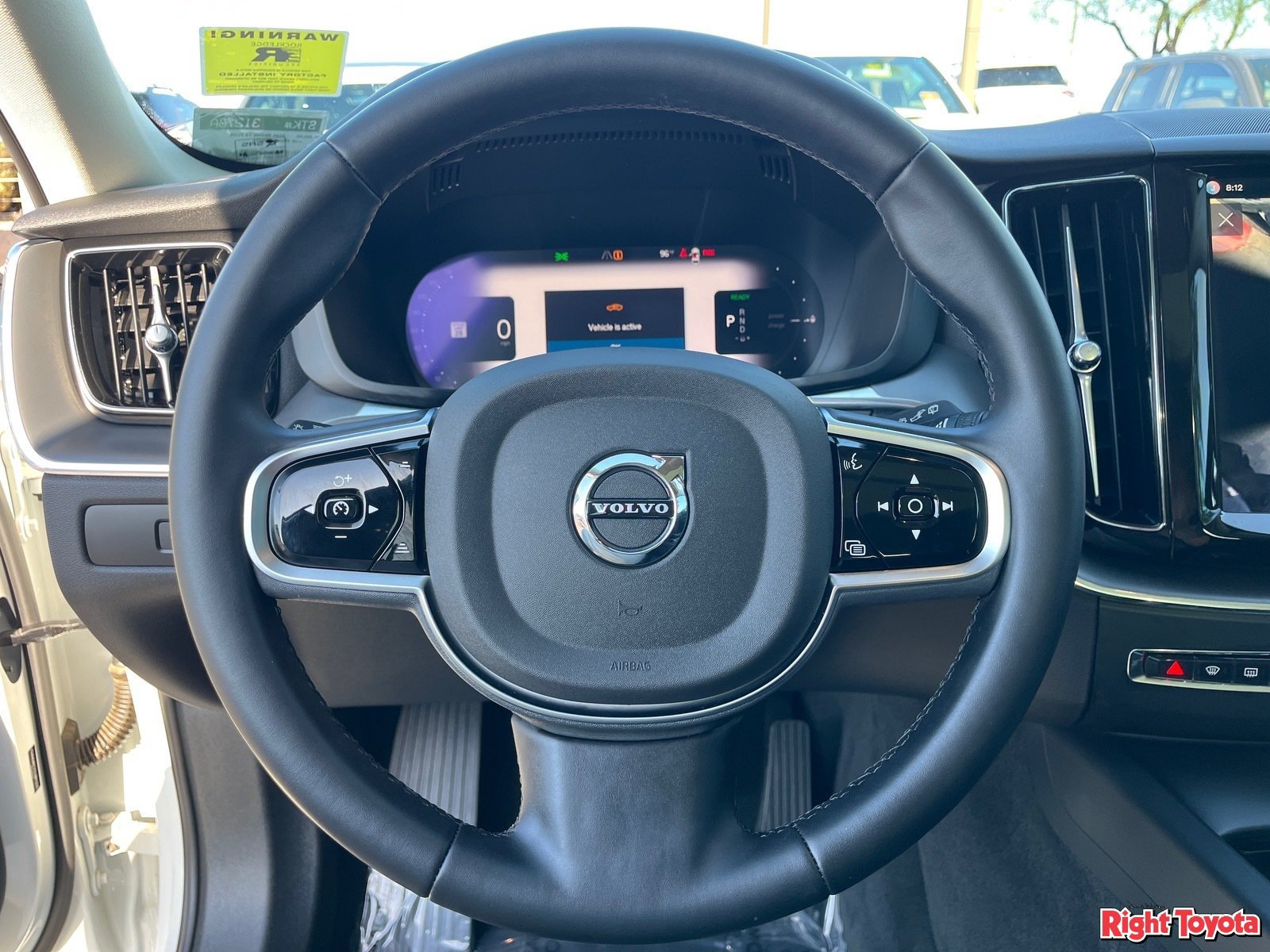 Used 2025 Volvo XC60 T8 Plus AWD/4WD image 21