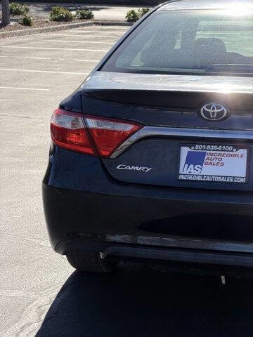Used 2015 Toyota Camry SE image 4