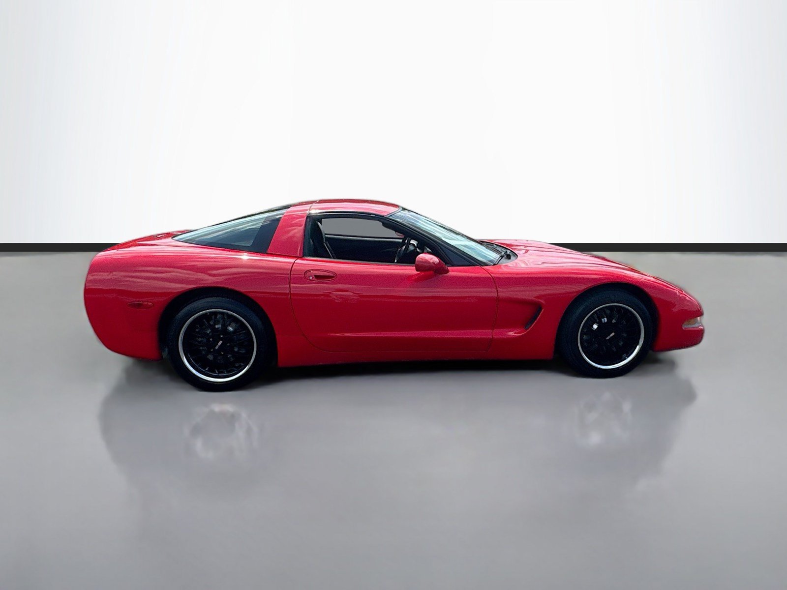 Used 1998 Chevrolet Corvette Coupe w/ Memory Pkg RWD image 8
