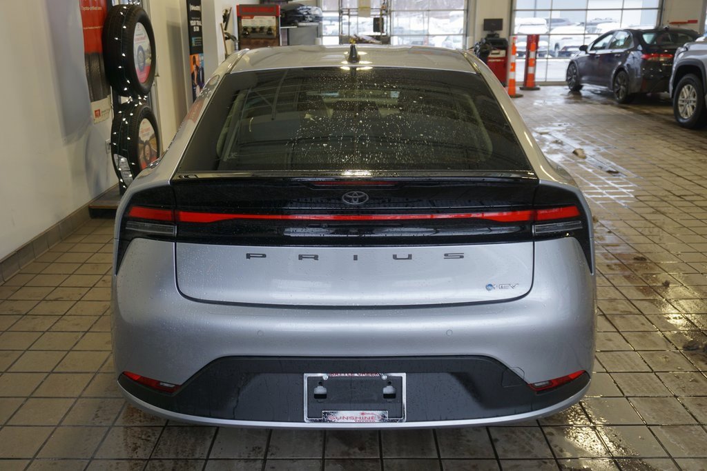 New 2026 Toyota Prius LE image 16
