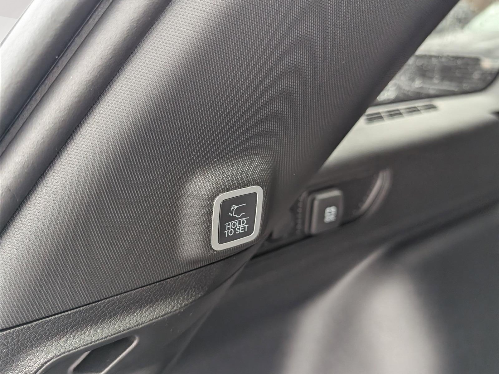 New 2026 Jeep Grand Cherokee Altitude AWD/4WD image 10