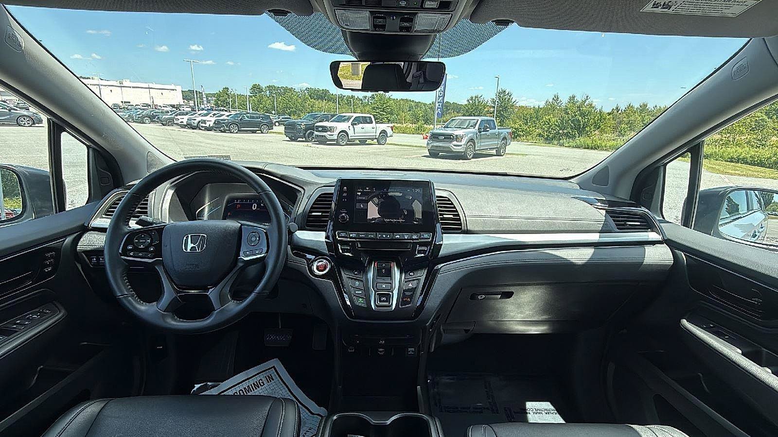 Used 2023 Honda Odyssey Touring image 25