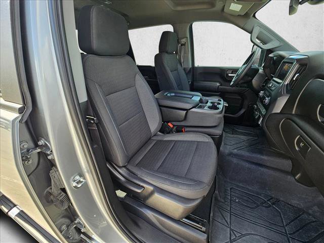 Used 2024 Chevrolet Silverado 2500 Custom w/ Custom Value Package image 21