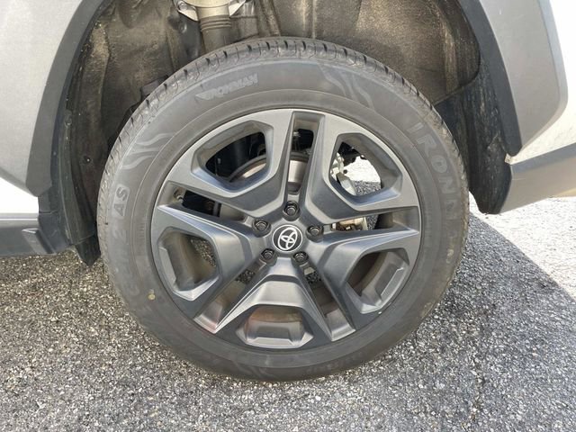 Used 2024 Toyota RAV4 Adventure AWD/4WD image 8