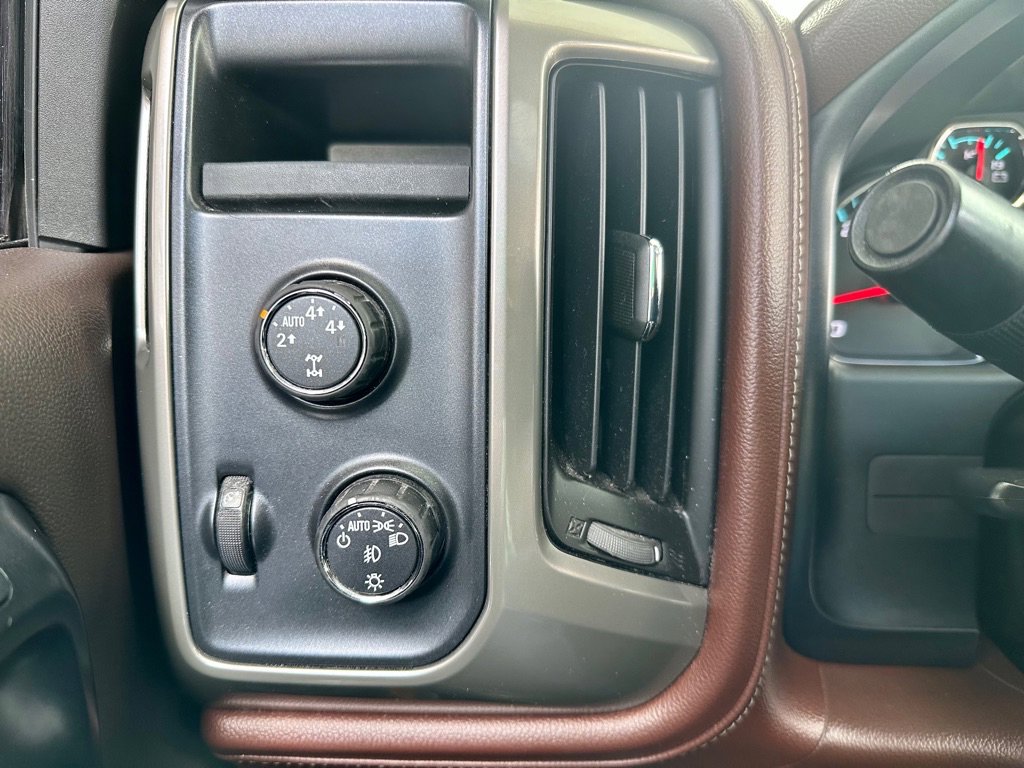 Used 2014 Chevrolet Silverado 1500 High Country AWD/4WD image 33