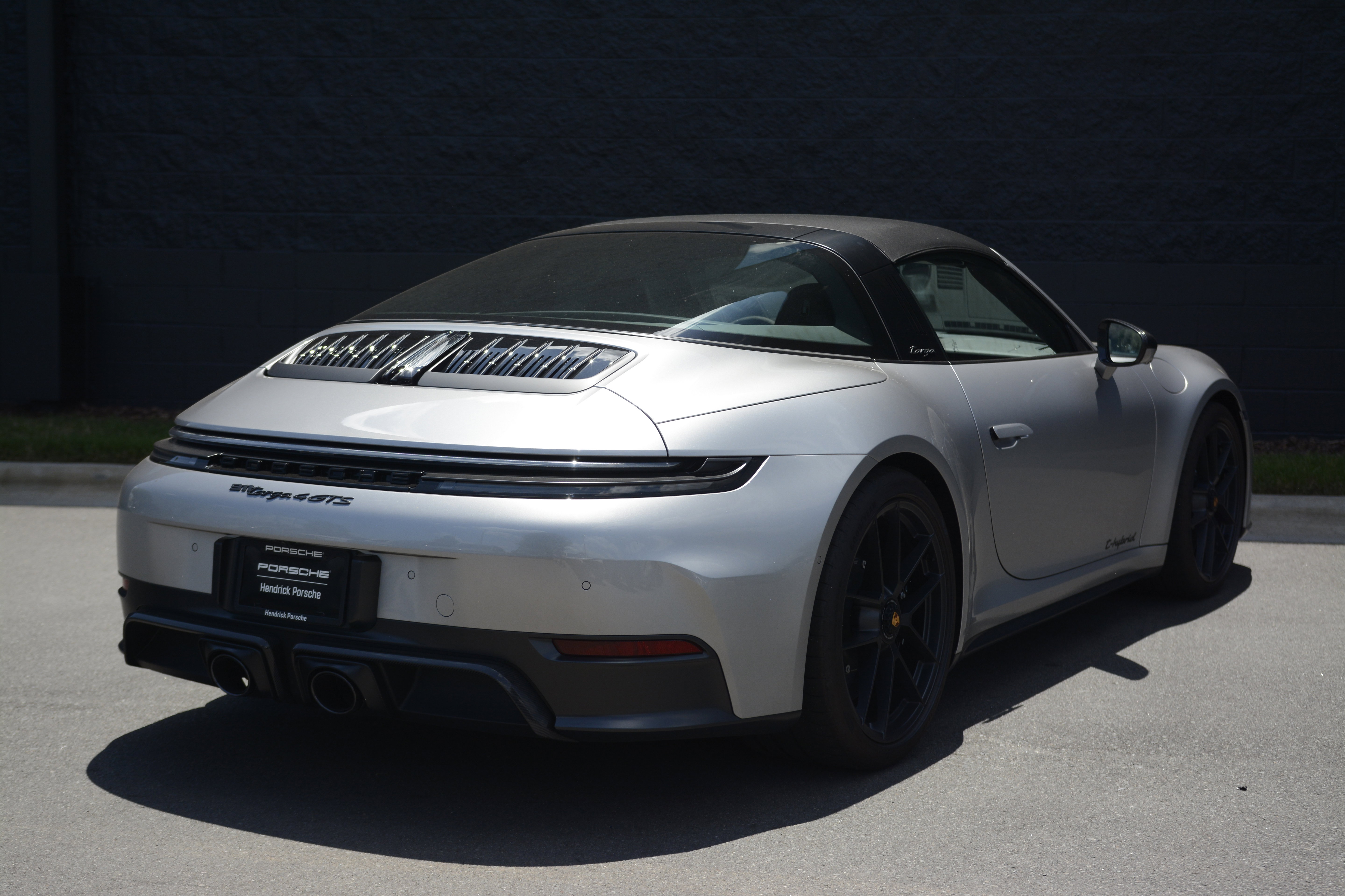 Certified 2026 Porsche 911 Targa 4 GTS AWD/4WD image 7