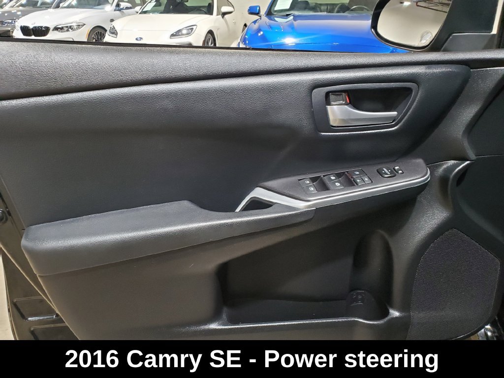 Used 2016 Toyota Camry SE FWD image 8