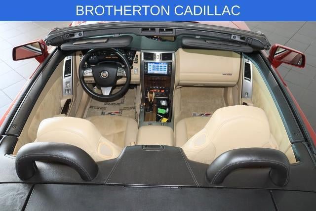 Used 2008 Cadillac XLR V RWD image 36