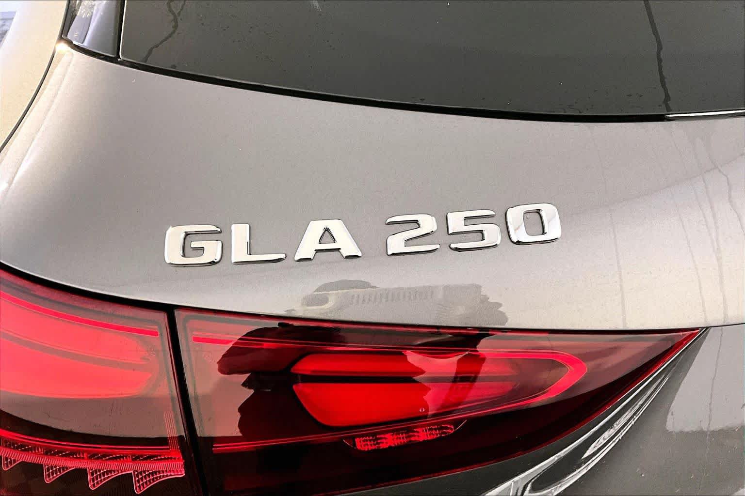 New 2026 Mercedes-Benz GLA 250 4MATIC image 6