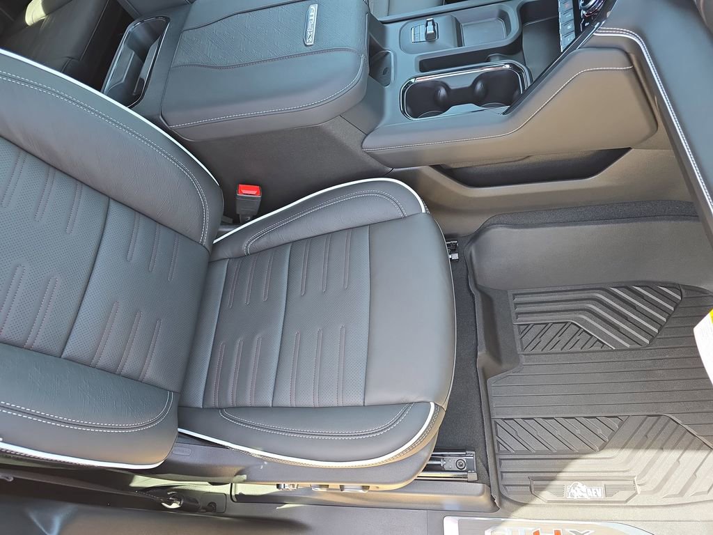 New 2026 GMC Sierra 2500 AT4X w/ AT4X AEV Edition AWD/4WD image 10