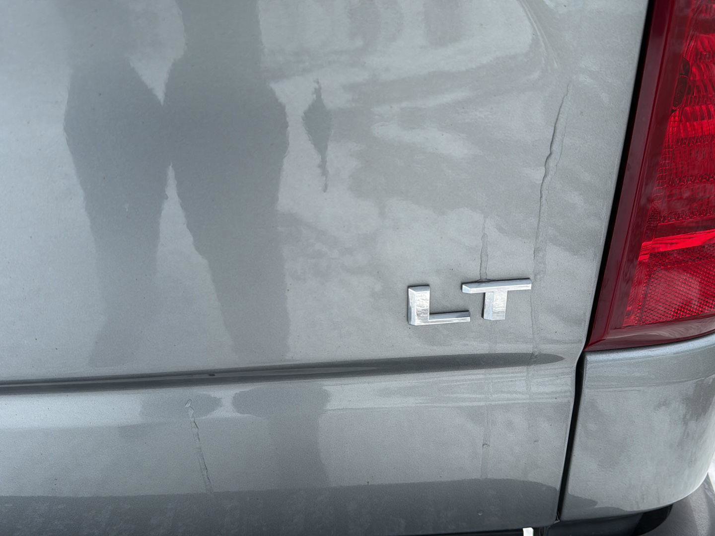 Used 2025 Chevrolet Silverado 1500 LT image 7