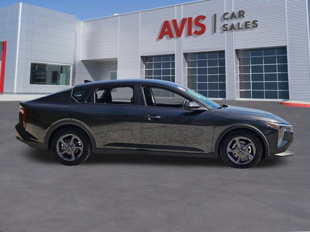 Used 2025 Kia K4 LXS image 5