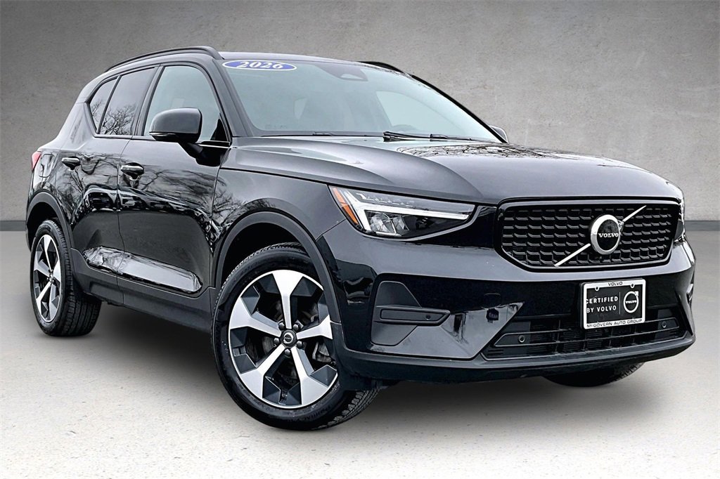 Certified 2026 Volvo XC40 B5 Core w/ Climate Package image 3
